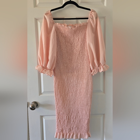 Gorgeous Pink Peached Smocked Shirred Fitted Midi Dress, EC, Size 10 - Picture 1 of 7